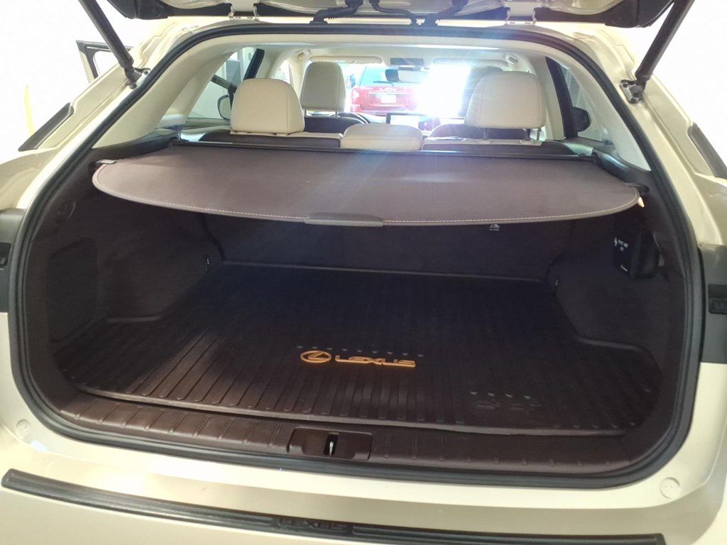 Photo 25 of this LEXUS RX 350