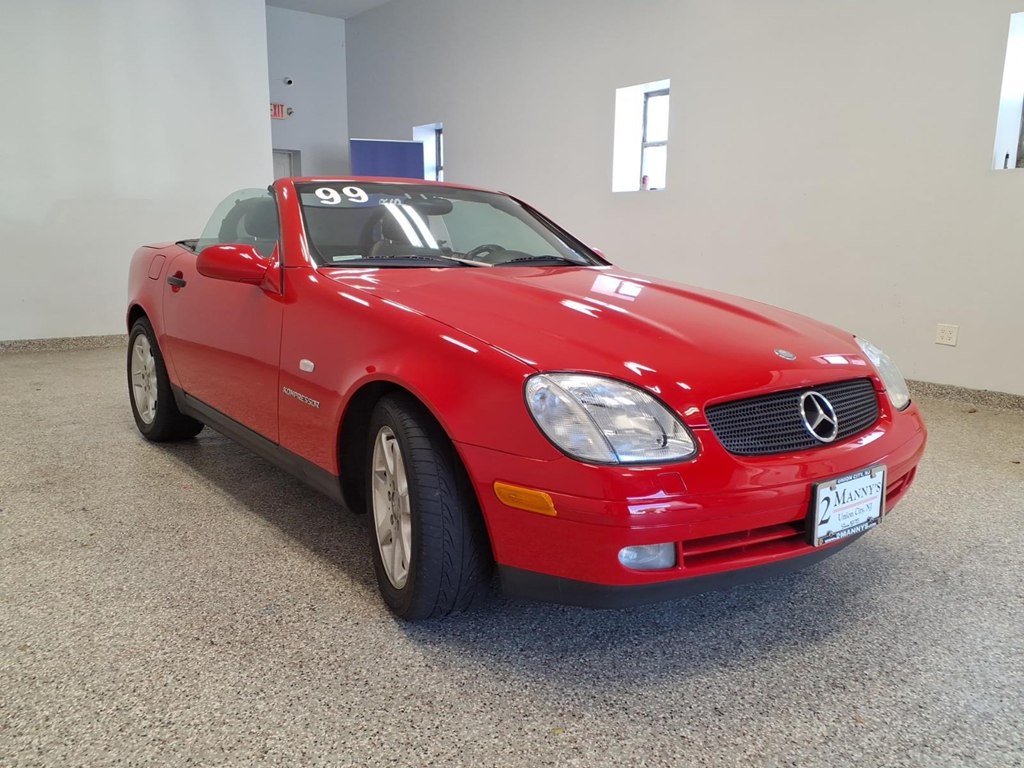 Photo 3 of this MERCEDES-BENZ SLK