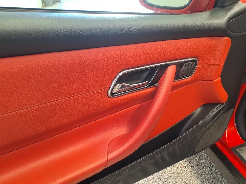 Photo 8 of this MERCEDES-BENZ SLK