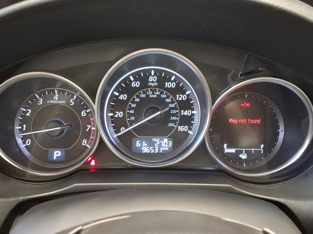 Photo 11 of this MAZDA MAZDA6