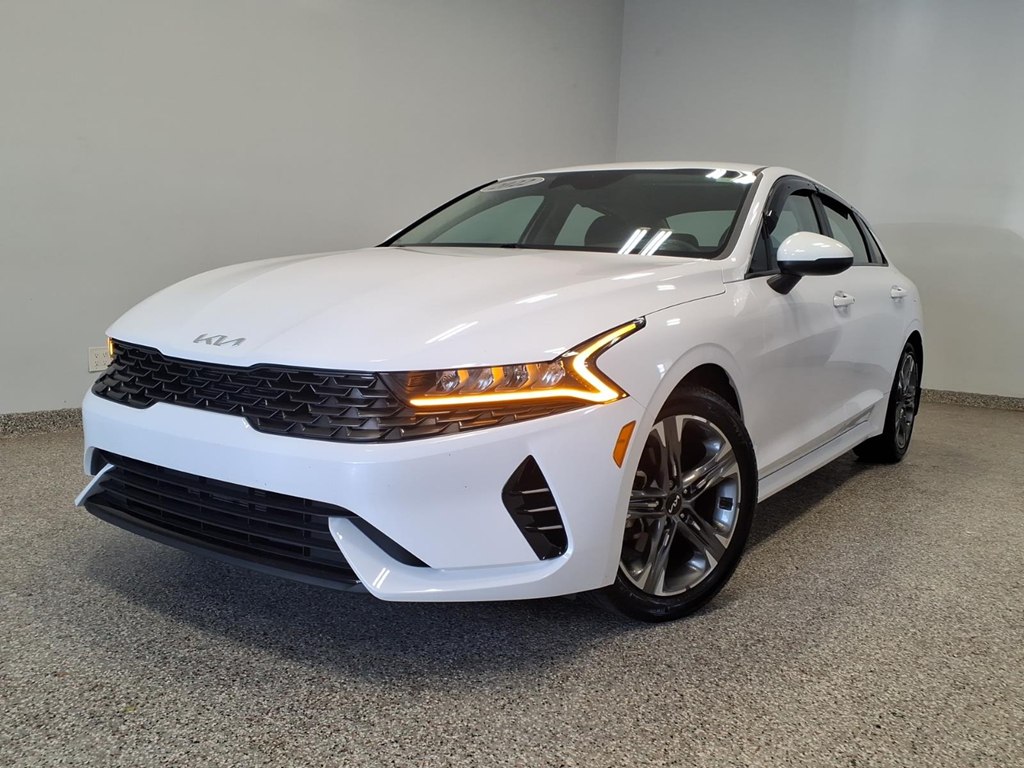 2022 KIA K5