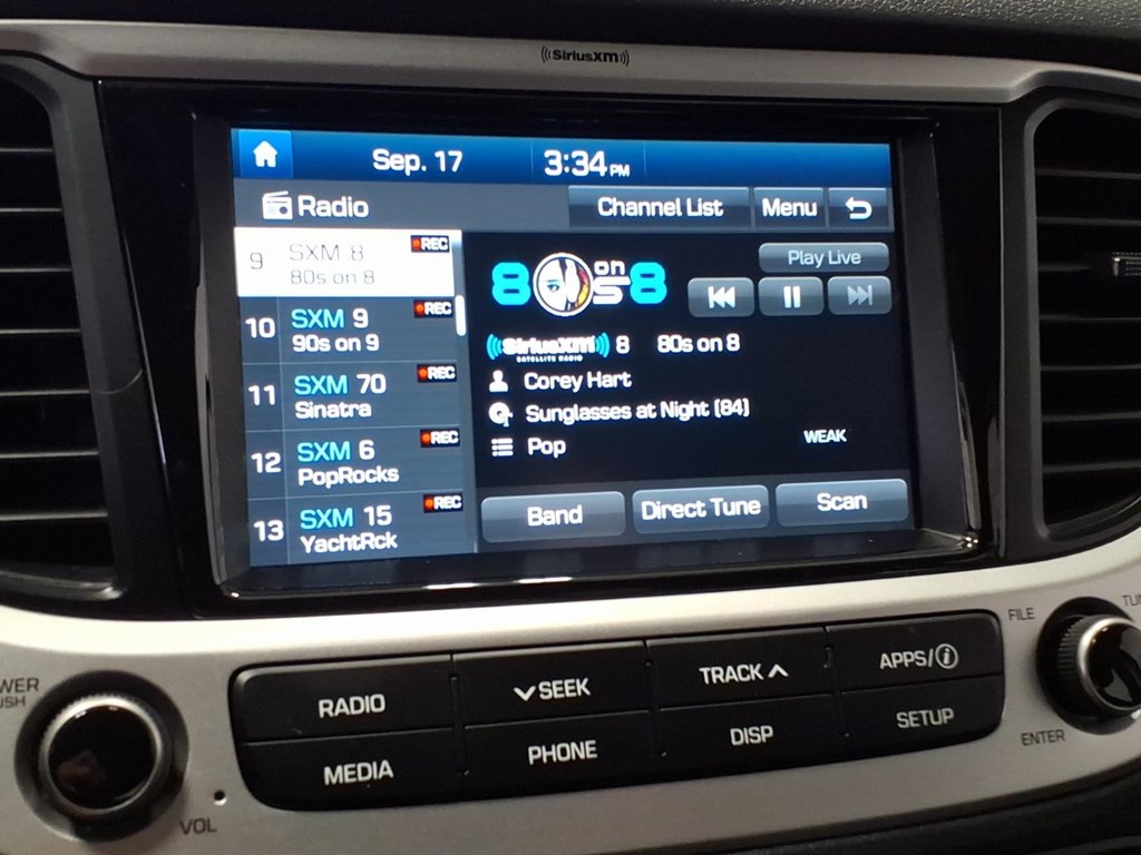 Photo 15 of this HYUNDAI ACCENT