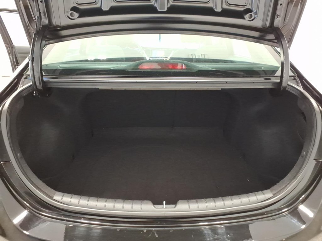 Photo 23 of this HYUNDAI ACCENT