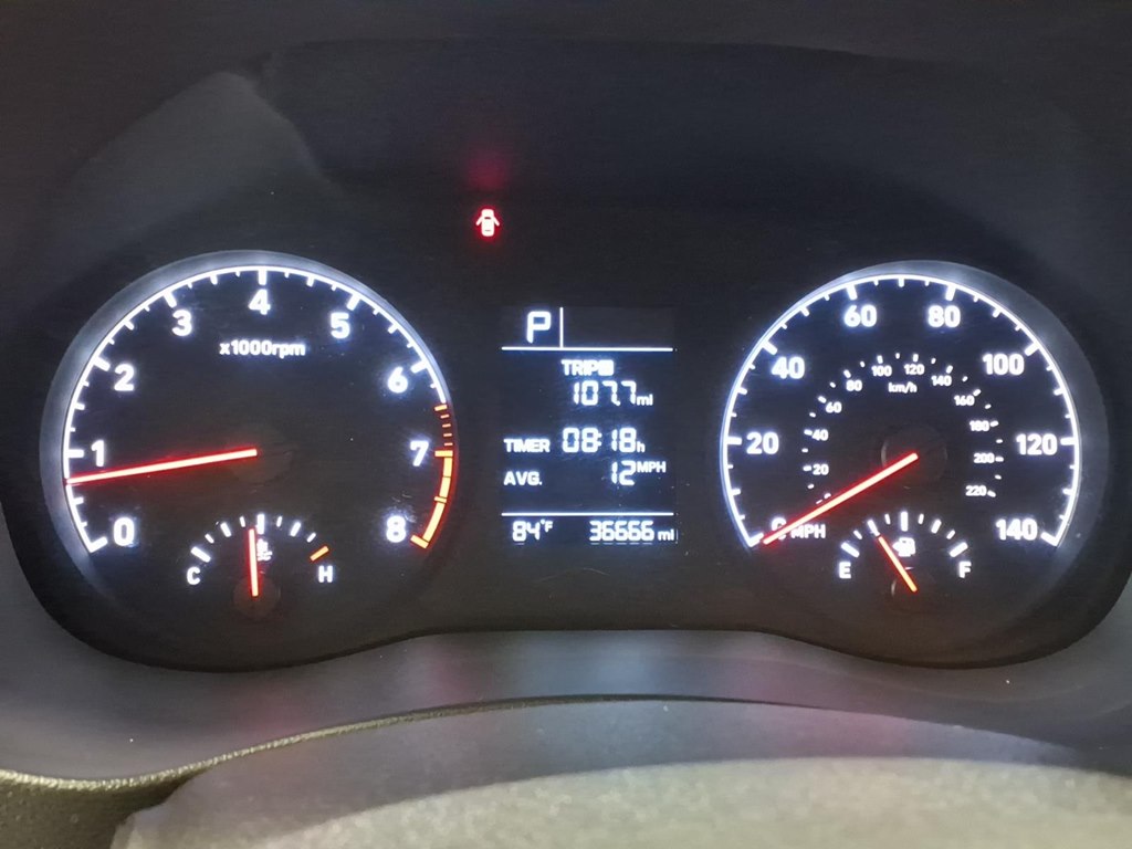 Photo 11 of this HYUNDAI ACCENT
