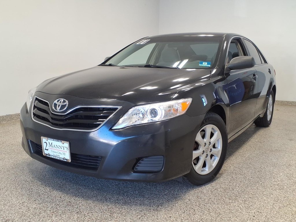 2011 TOYOTA CAMRY