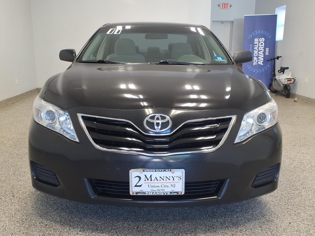 Photo 2 of this TOYOTA CAMRY