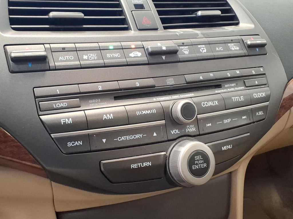 Photo 13 of this HONDA ACCORD