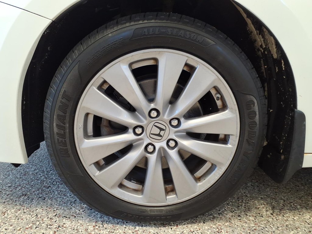 Photo 7 of this HONDA ACCORD