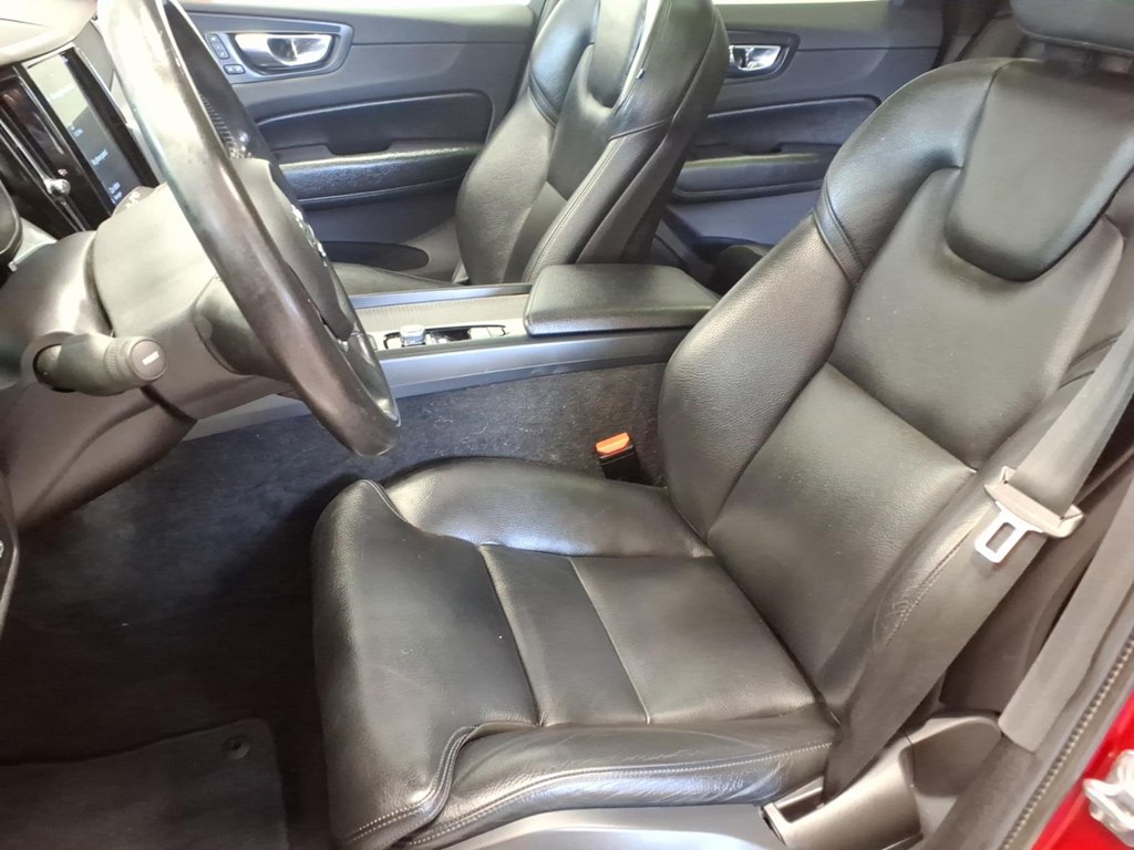 Photo 16 of this VOLVO XC60