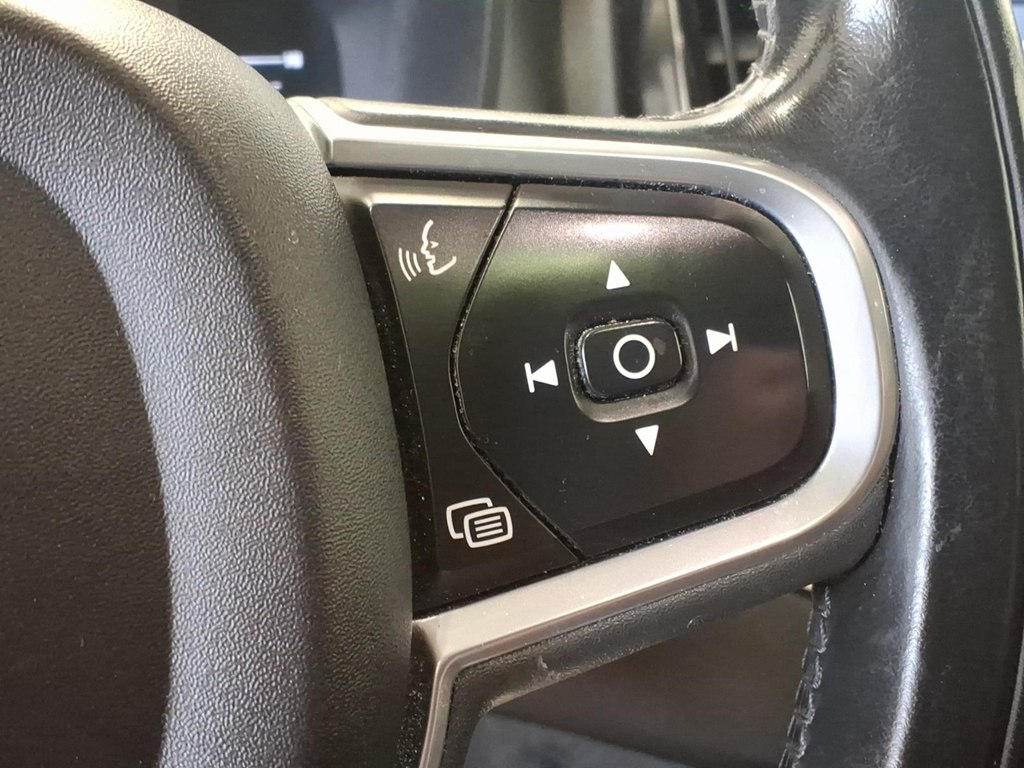 Photo 12 of this VOLVO XC60