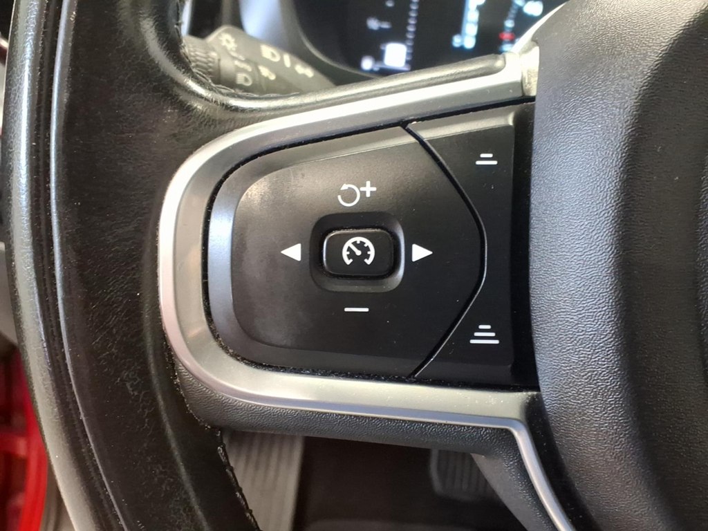 Photo 10 of this VOLVO XC60
