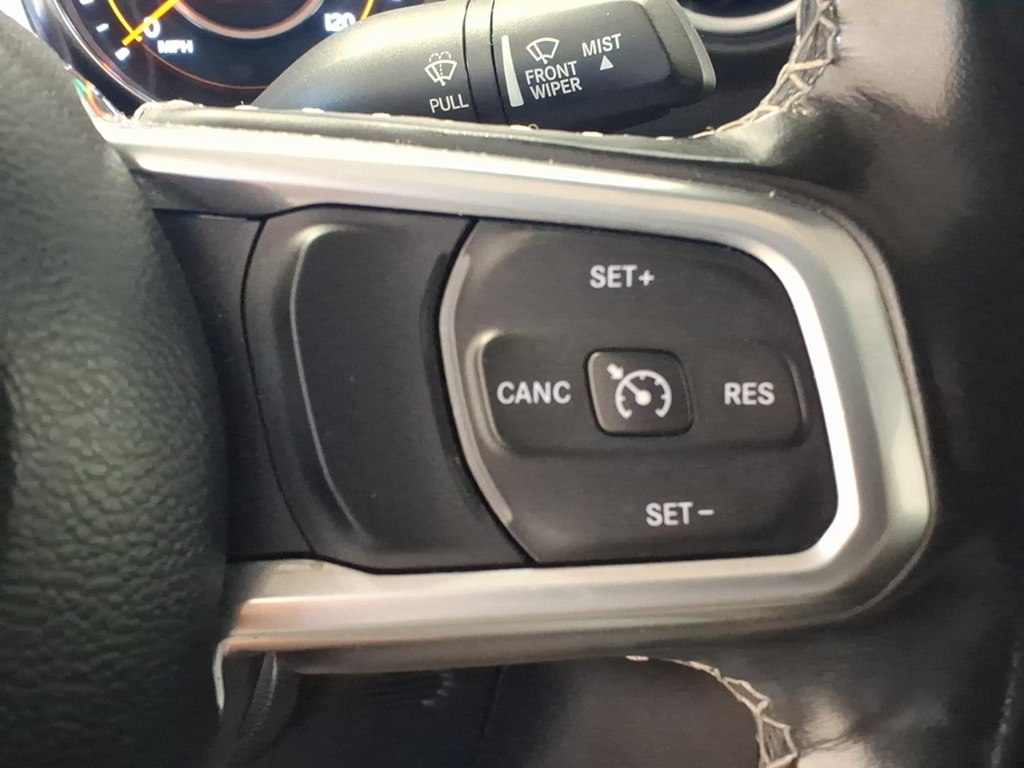 Photo 12 of this JEEP GLADIATOR