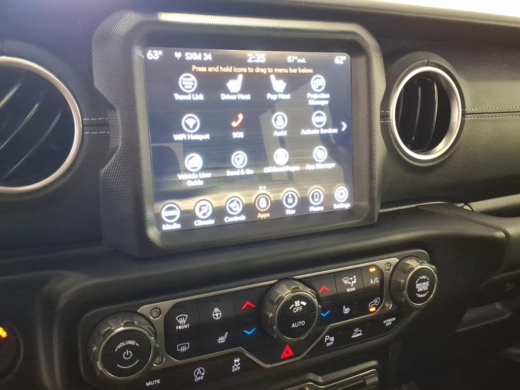 Photo 15 of this JEEP GLADIATOR