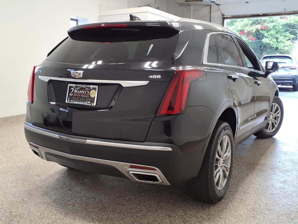 Photo 4 of this CADILLAC XT5