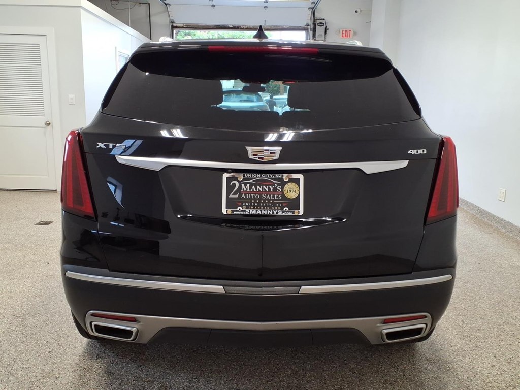 Photo 5 of this CADILLAC XT5