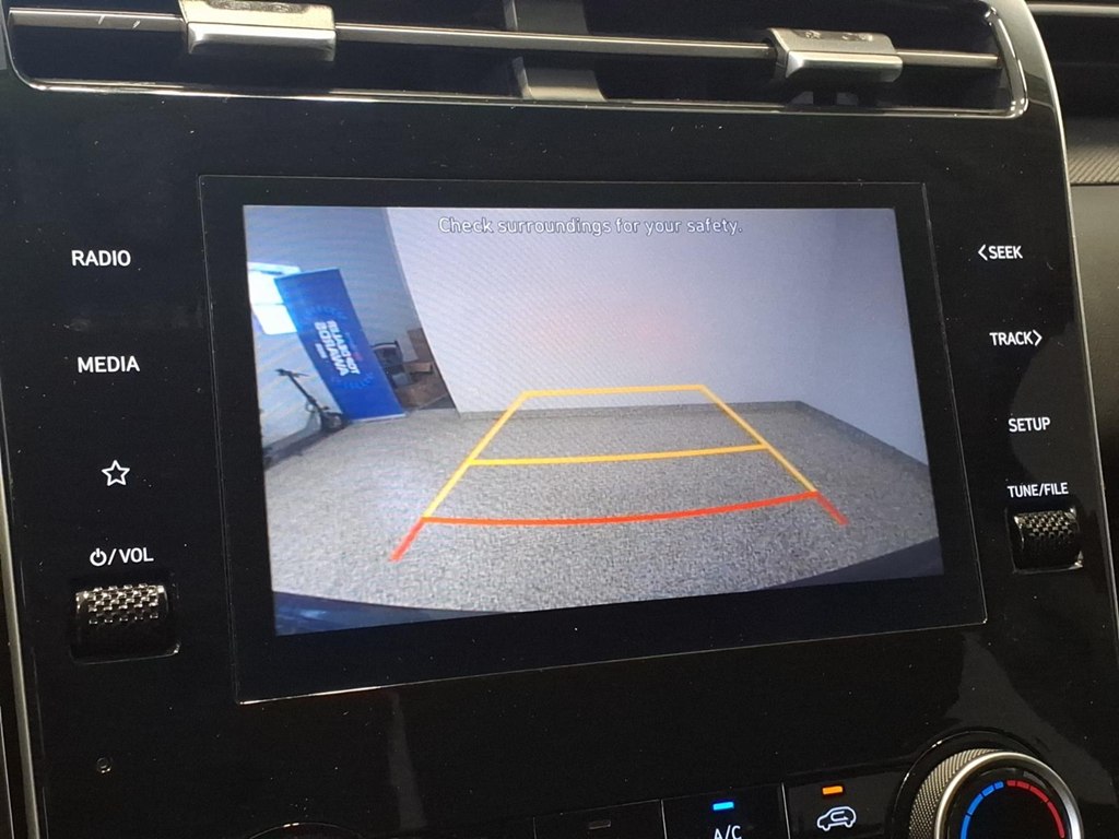 Photo 18 of this HYUNDAI TUCSON