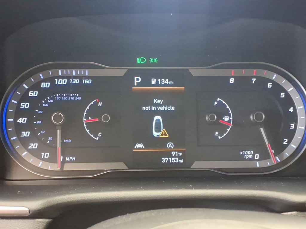 Photo 15 of this HYUNDAI TUCSON