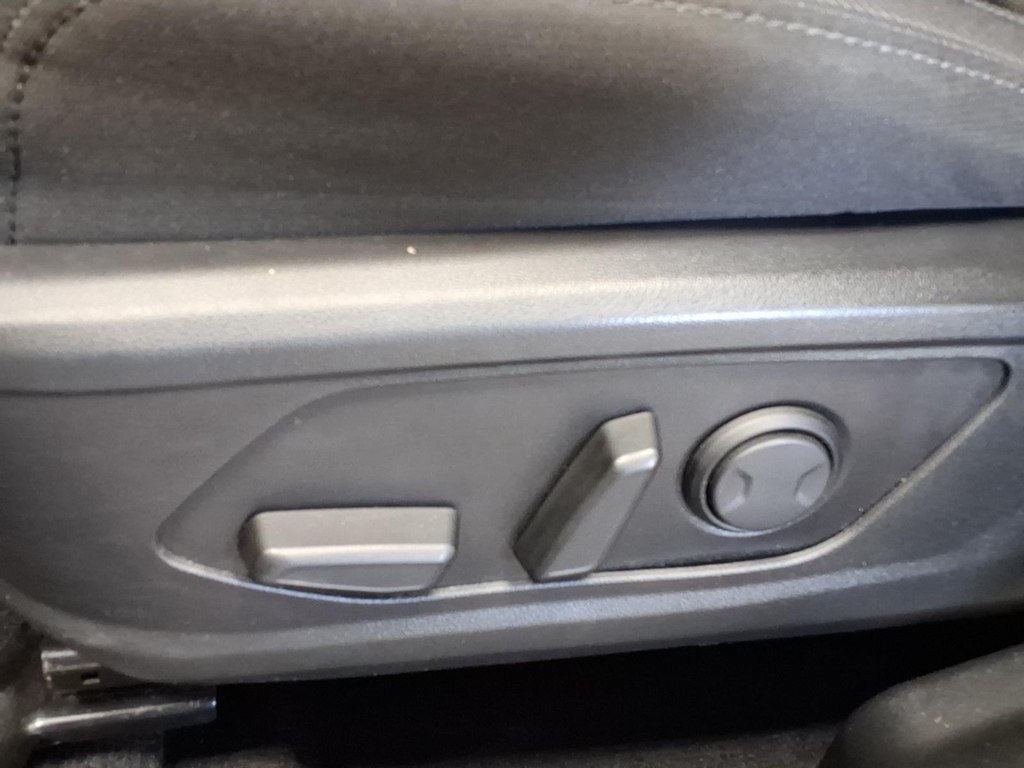 Photo 10 of this HYUNDAI TUCSON