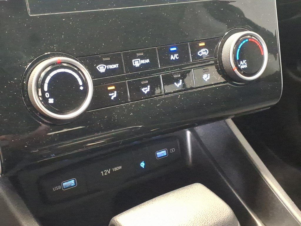 Photo 20 of this HYUNDAI TUCSON