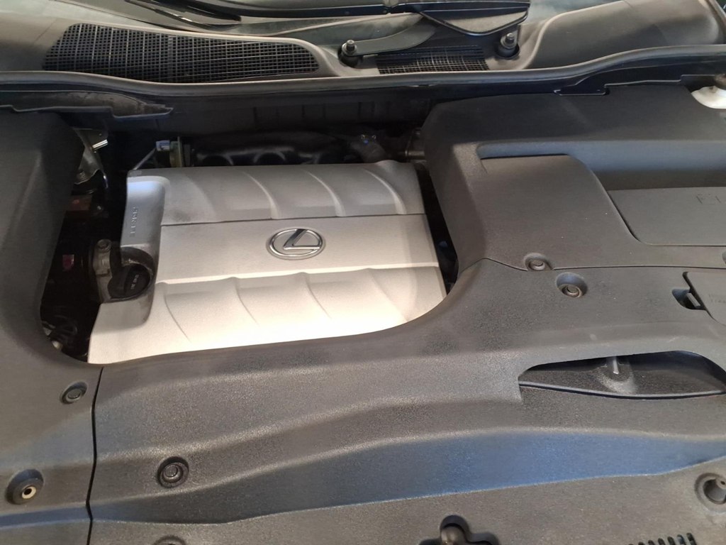 Photo 24 of this LEXUS RX 350
