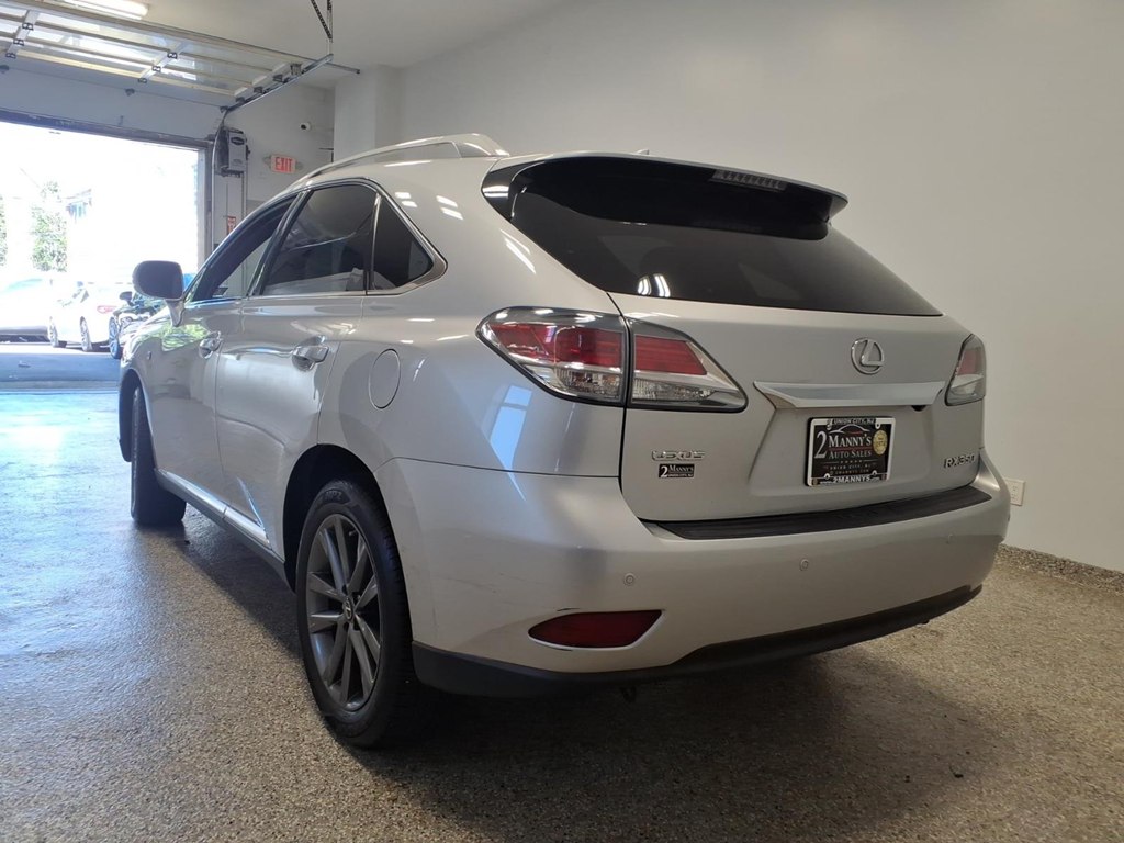 Photo 6 of this LEXUS RX 350