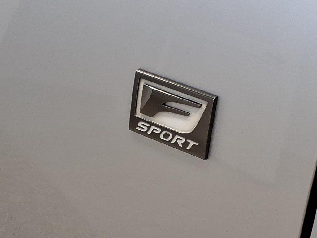 Photo 27 of this LEXUS RX 350