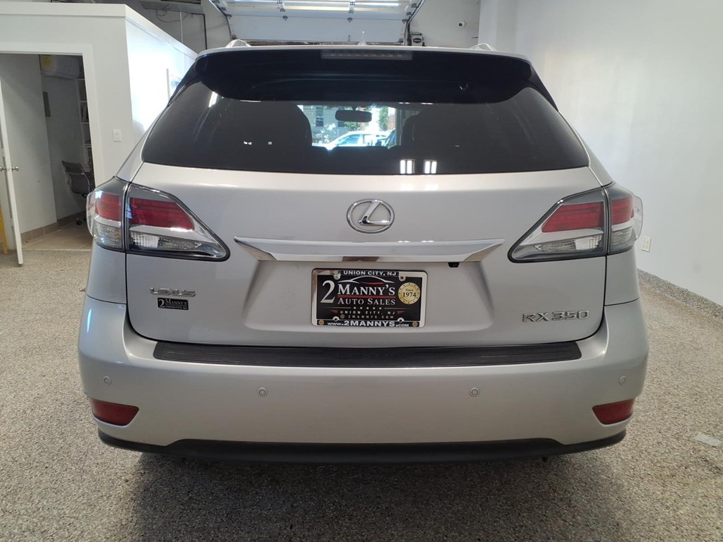 Photo 5 of this LEXUS RX 350