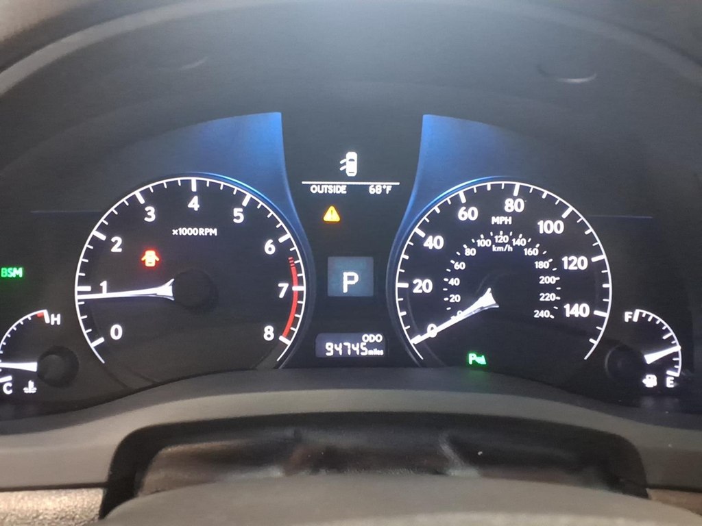 Photo 12 of this LEXUS RX 350