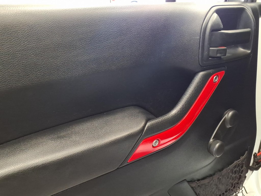 Photo 9 of this JEEP WRANGLER