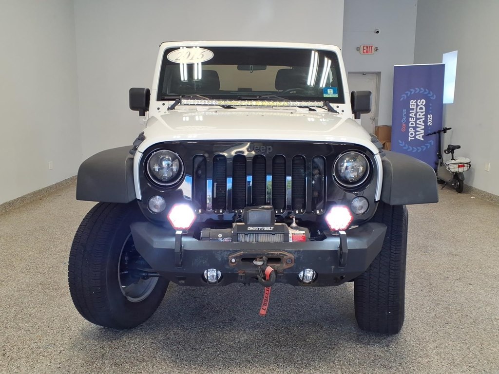 Photo 2 of this JEEP WRANGLER