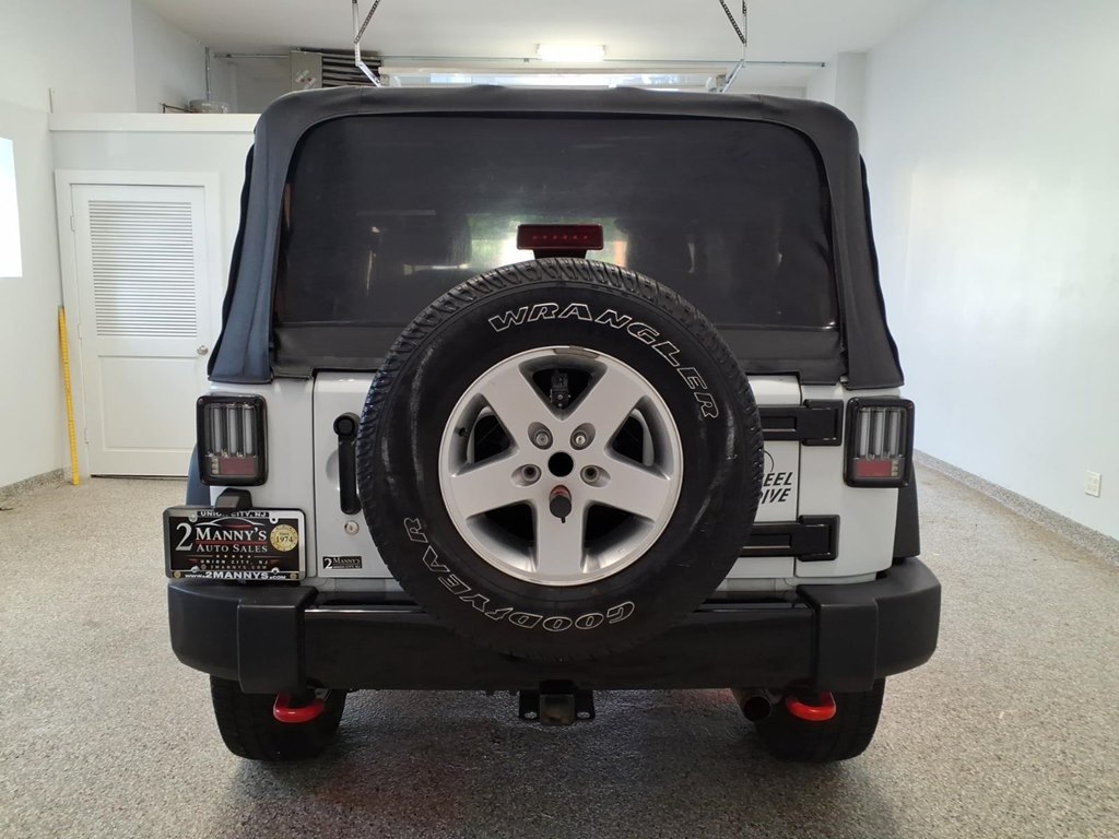 Photo 5 of this JEEP WRANGLER