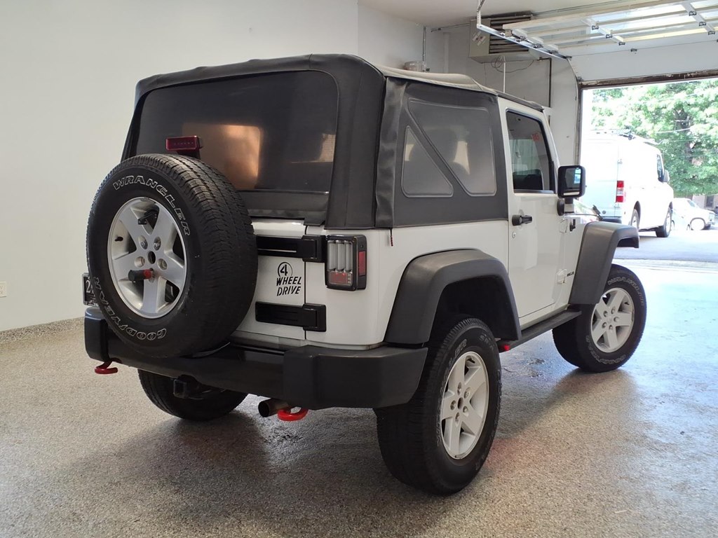 Photo 4 of this JEEP WRANGLER