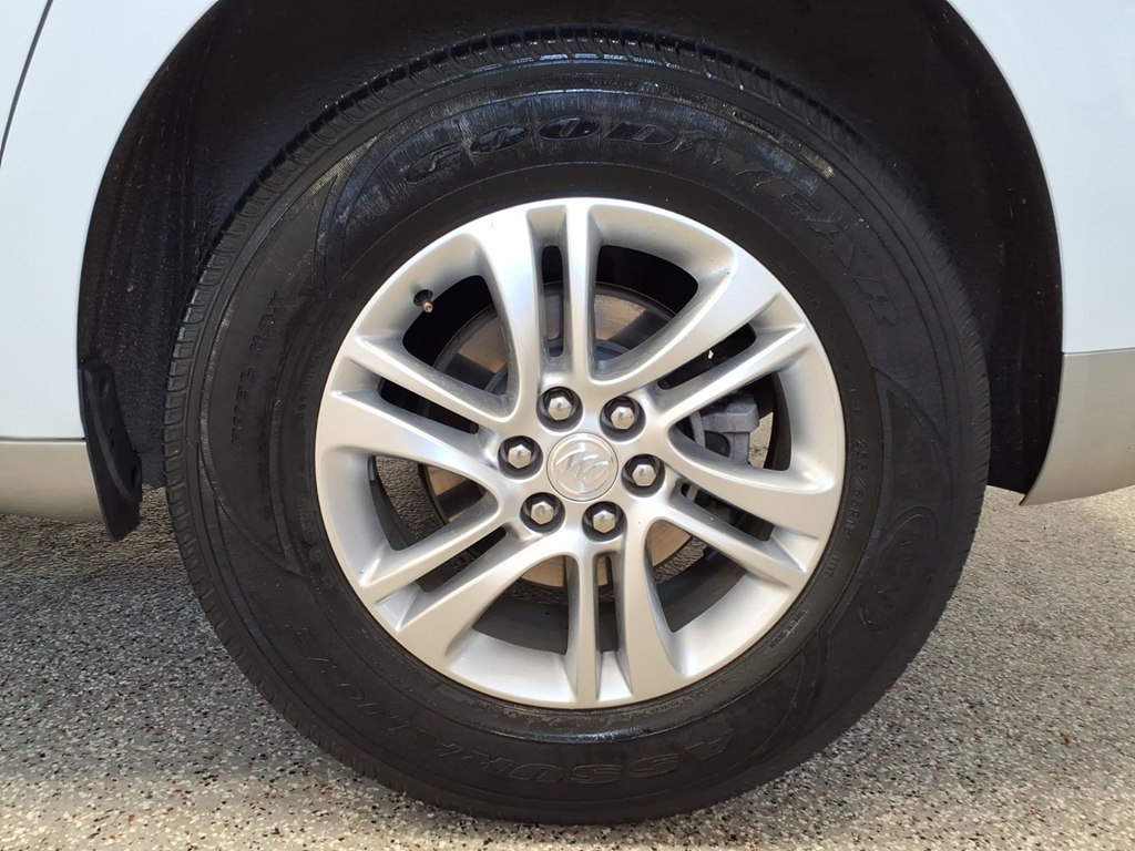 Photo 7 of this BUICK ENCLAVE