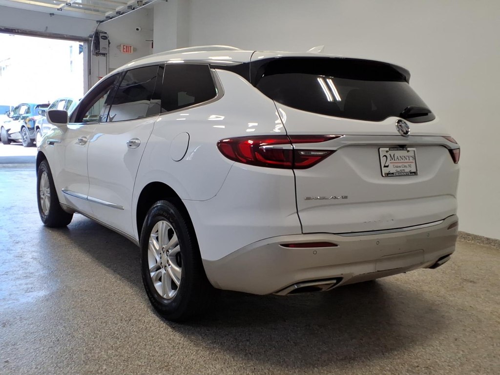Photo 6 of this BUICK ENCLAVE