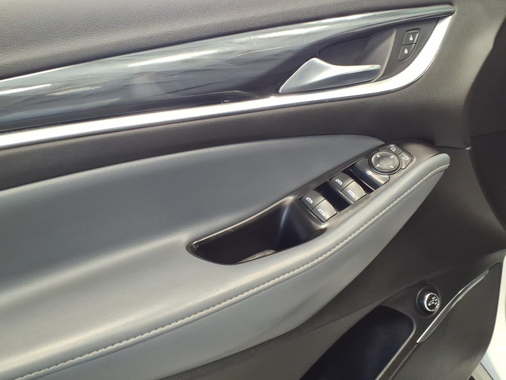 Photo 8 of this BUICK ENCLAVE