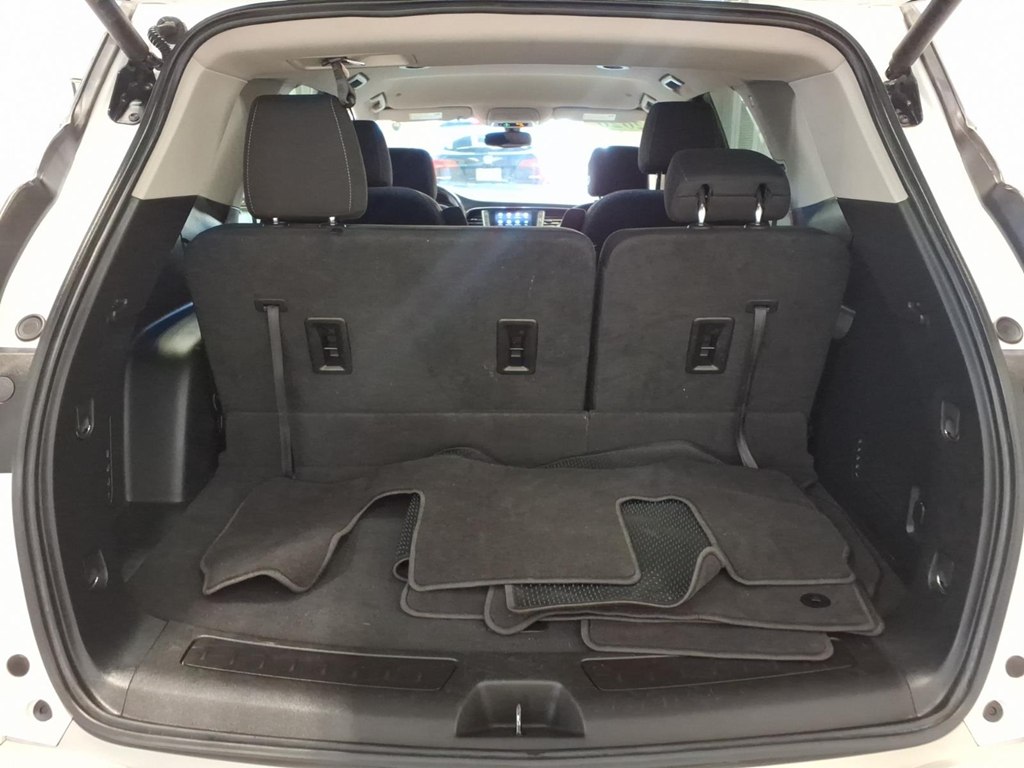 Photo 24 of this BUICK ENCLAVE