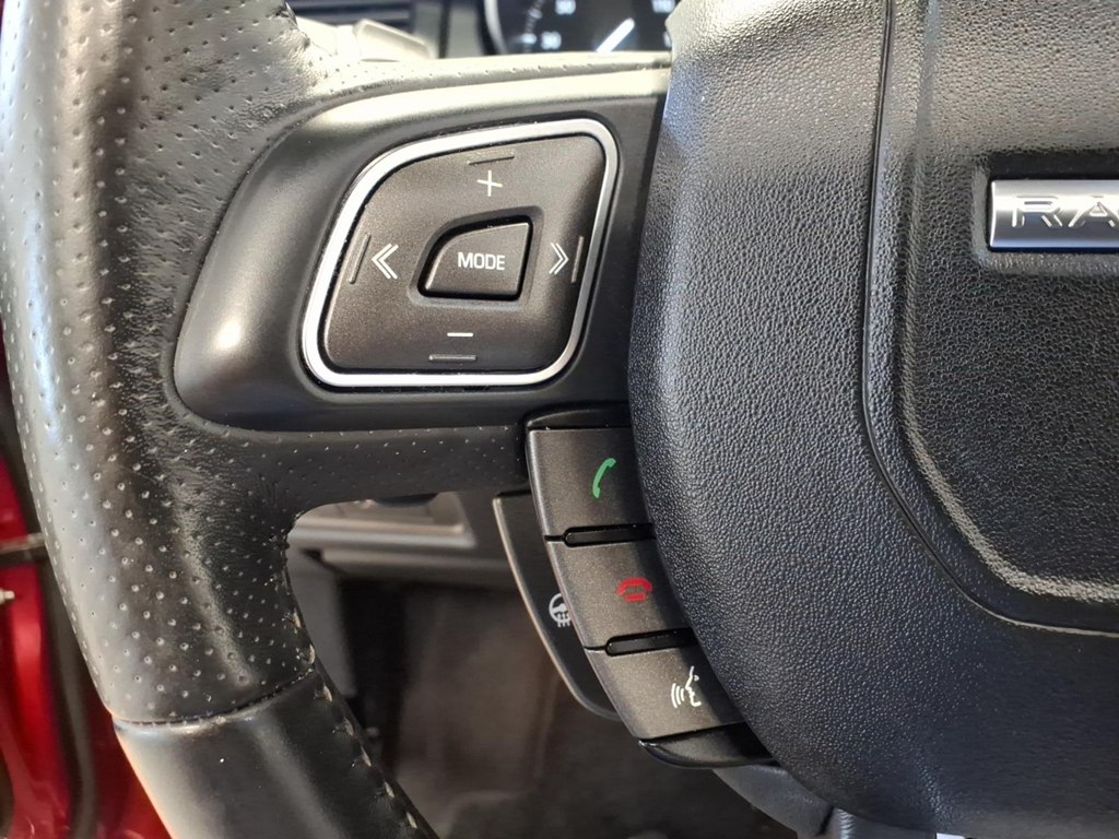 Photo 10 of this LAND ROVER RANGE ROVER EVO