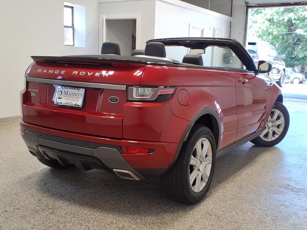 Photo 4 of this LAND ROVER RANGE ROVER EVO