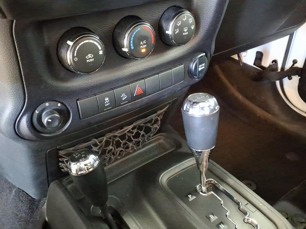 Photo 15 of this JEEP WRANGLER UNLIMI