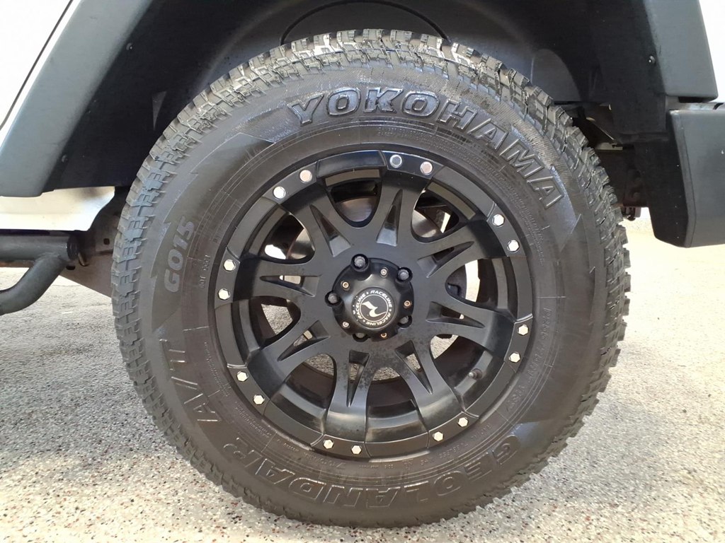 Photo 7 of this JEEP WRANGLER UNLIMI