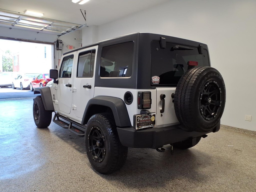 Photo 6 of this JEEP WRANGLER UNLIMI