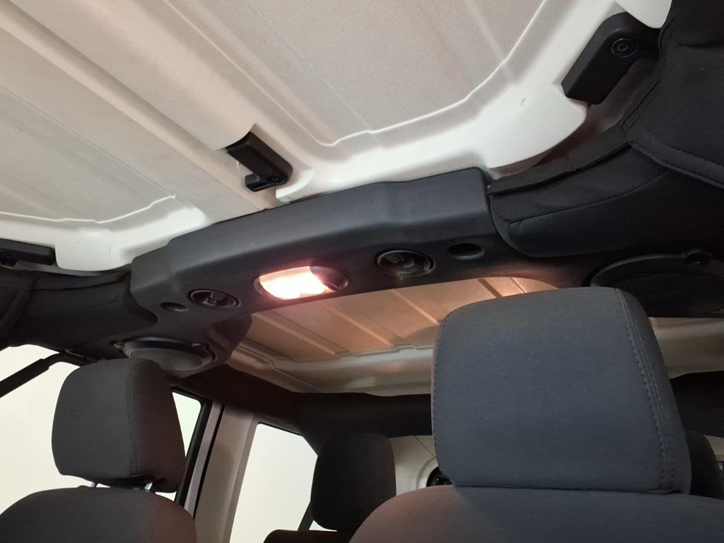 Photo 19 of this JEEP WRANGLER UNLIMI