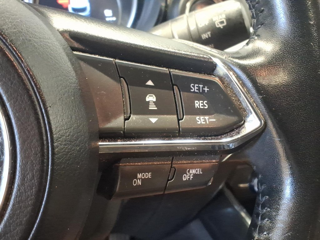 Photo 12 of this MAZDA CX-9