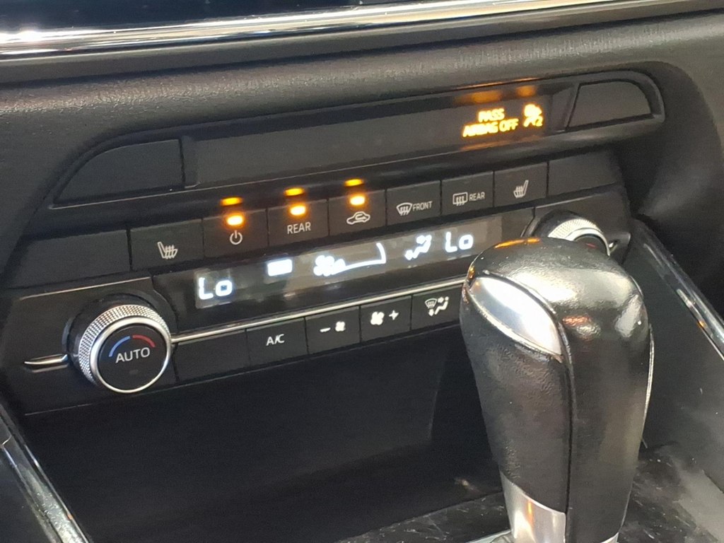 Photo 15 of this MAZDA CX-9