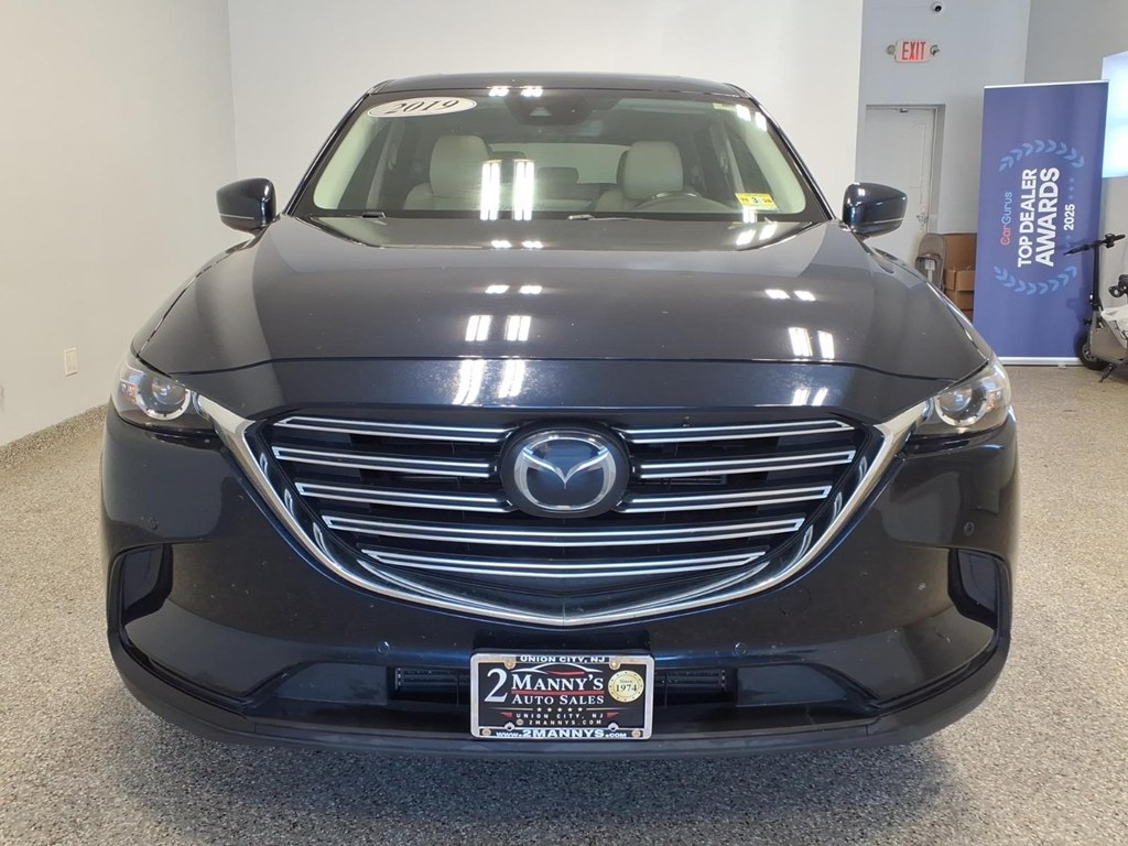 Photo 2 of this MAZDA CX-9