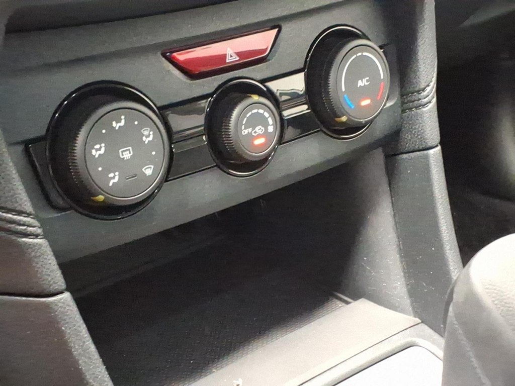 Photo 15 of this SUBARU CROSSTREK