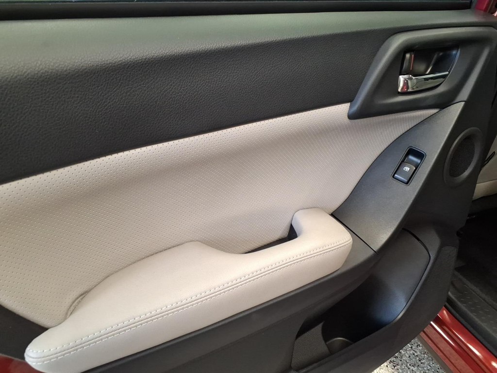 Photo 20 of this SUBARU FORESTER