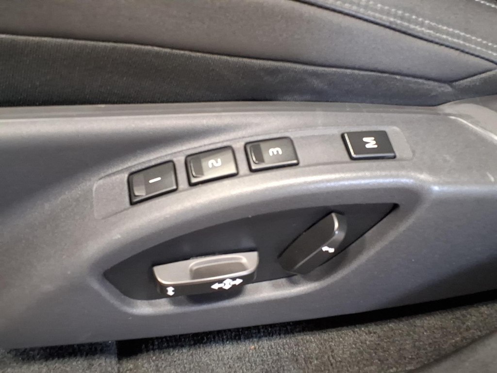 Photo 13 of this VOLVO XC60
