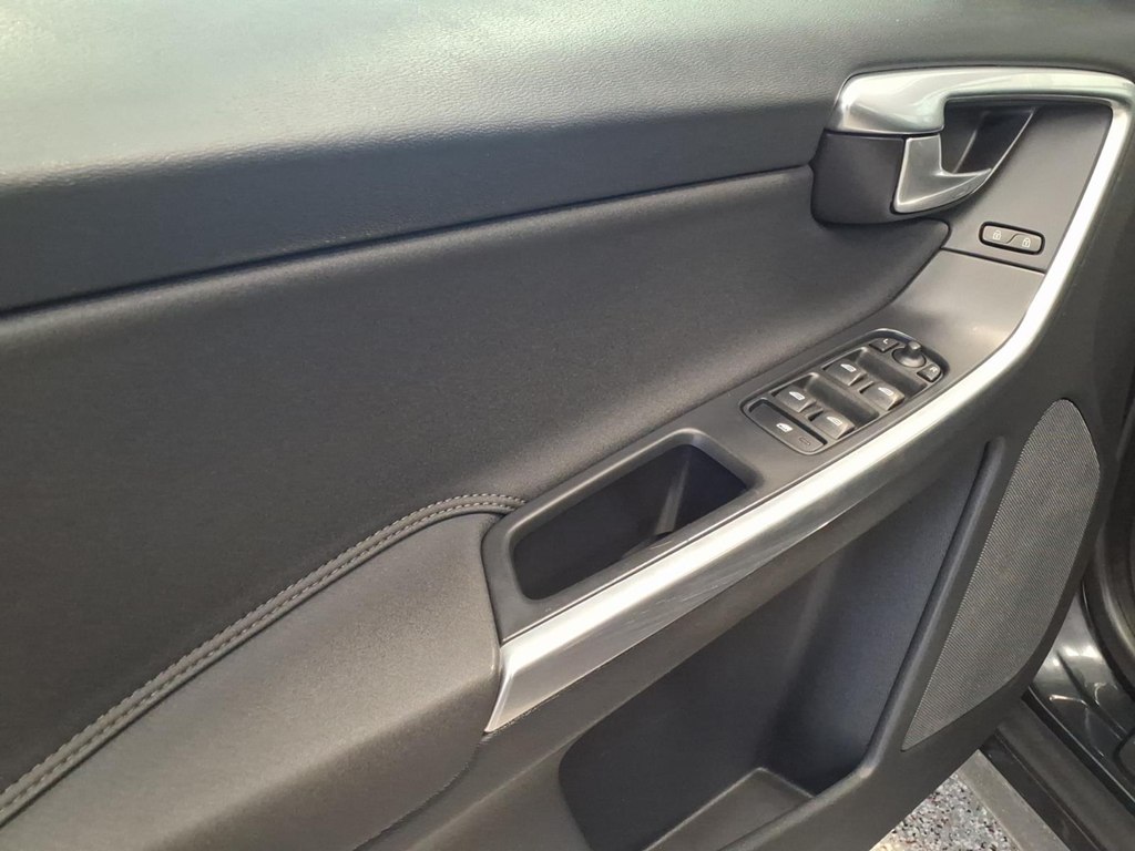 Photo 8 of this VOLVO XC60