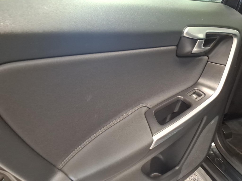 Photo 10 of this VOLVO XC60